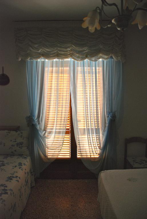 Bed And Breakfast Il Girasole Lamporecchio Værelse billede